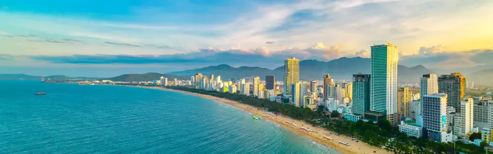 Nha Trang hay Phú Quốc: Lựa chọn nào phù hợp cho một kỳ nghỉ biển trọn vẹn?