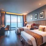 Deluxe Room with Sea and City View