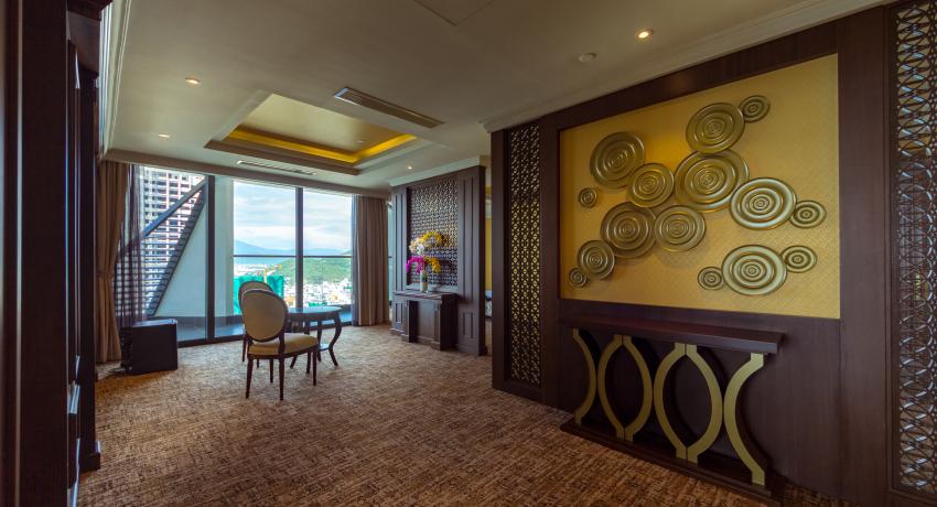 Presidential Suite with Panoramic Nha Trang View