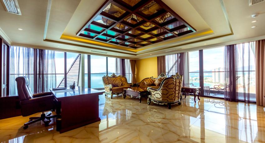 Presidential Suite with Panoramic Nha Trang View