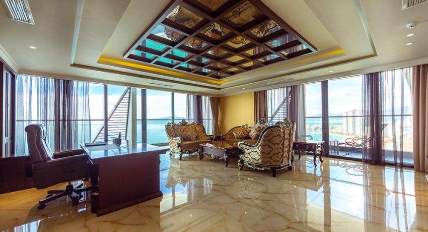 Presidential Suite with Panoramic Nha Trang View