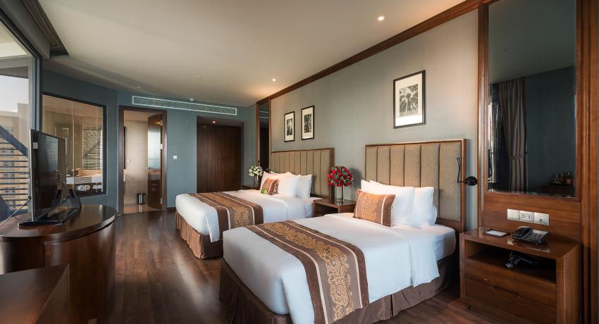 Pacific Triple View Room Overlooking Nha Trang City And Bay