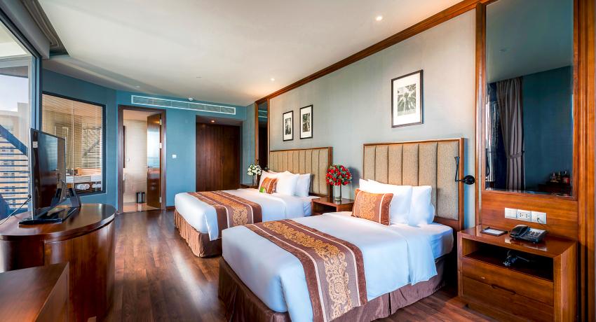 Pacific Triple View Room Overlooking Nha Trang City And Bay