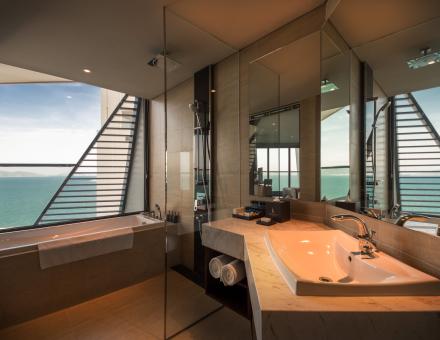 Pacific Triple View Room Overlooking Nha Trang City And Bay