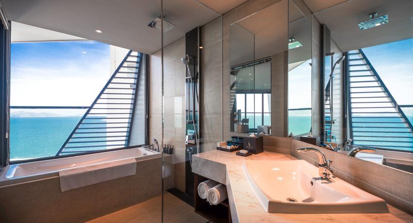 Pacific Triple View Room Overlooking Nha Trang City And Bay