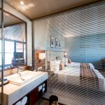 Superior Room with Mountain and City View