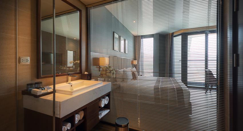 Superior Room with Sea and Cô Tiên Mountain View