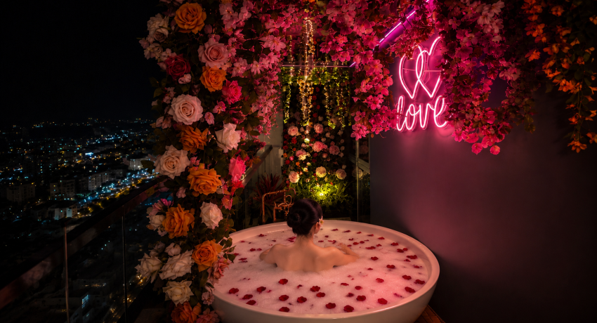 BOTON SIGNATURE - ROMANTIC WITH BALCONY BATHTUB