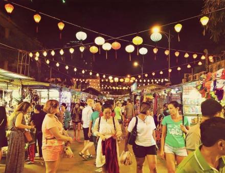 Discover Nha Trang Night Market - An Unmissable Tourist Destination