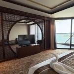 ASIAN SUITE – INDOOR BATHTUB