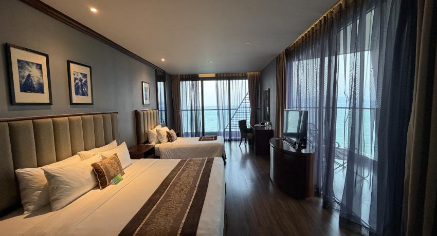 Pacific Triple View Zimmer mit Blick auf die Stadt und die Bucht von Nha Trang