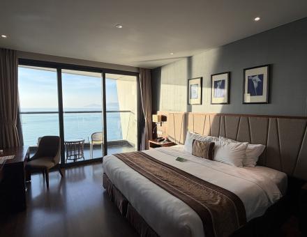 Deluxe Room with Nha Trang Bay View
