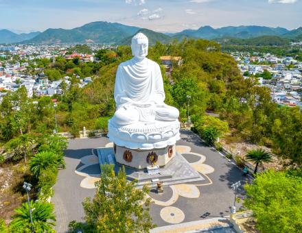 Long Son Pagoda and the White Buddha Statue – A Renowned Spiritual Destination in Nha Trang
