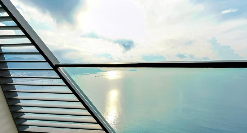 Pacific Double Room with Panoramic View of Cô Tiên Mountain and Nha Trang Bay