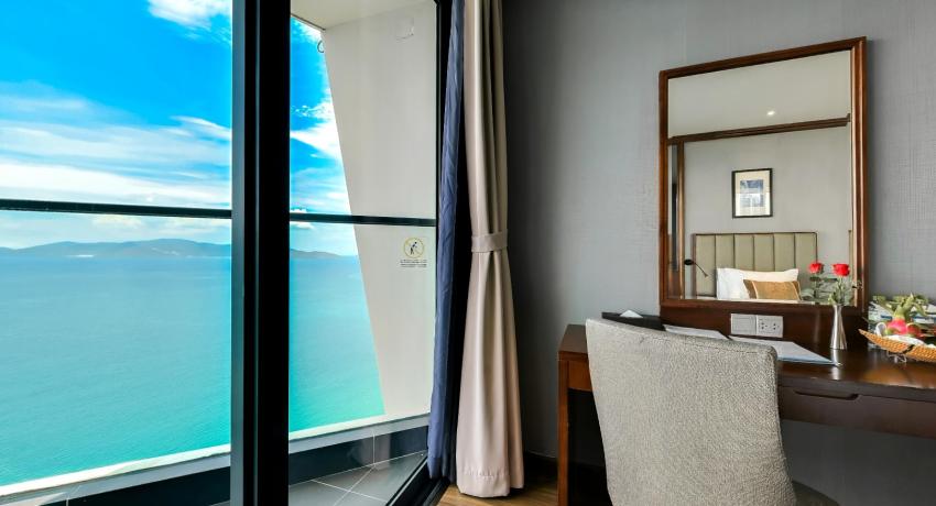Pacific Double Zimmer mit Blick auf den Cô Tiên Berg und die Nha Trang Bucht