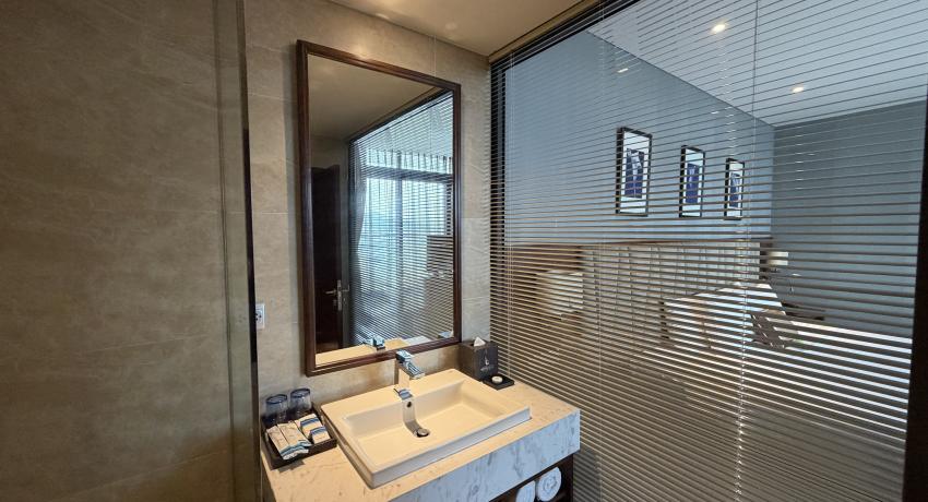 BOTON SIGNATURE - ROMANTIC WITH BALCONY BATHTUB